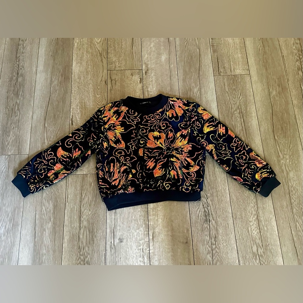 knit sweater with sequins US size Medium